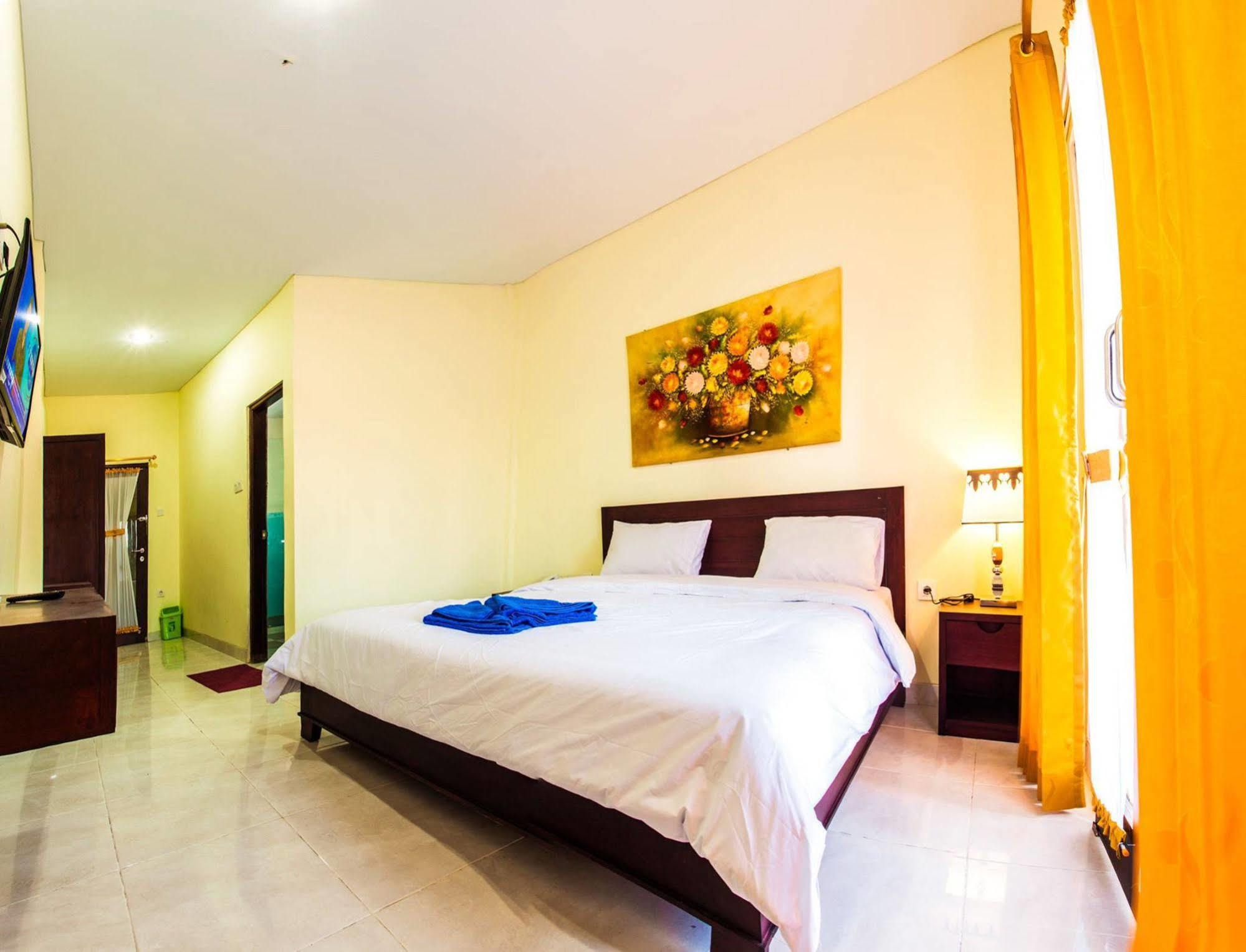 Luckys Guest House Kuta  Bagian luar foto