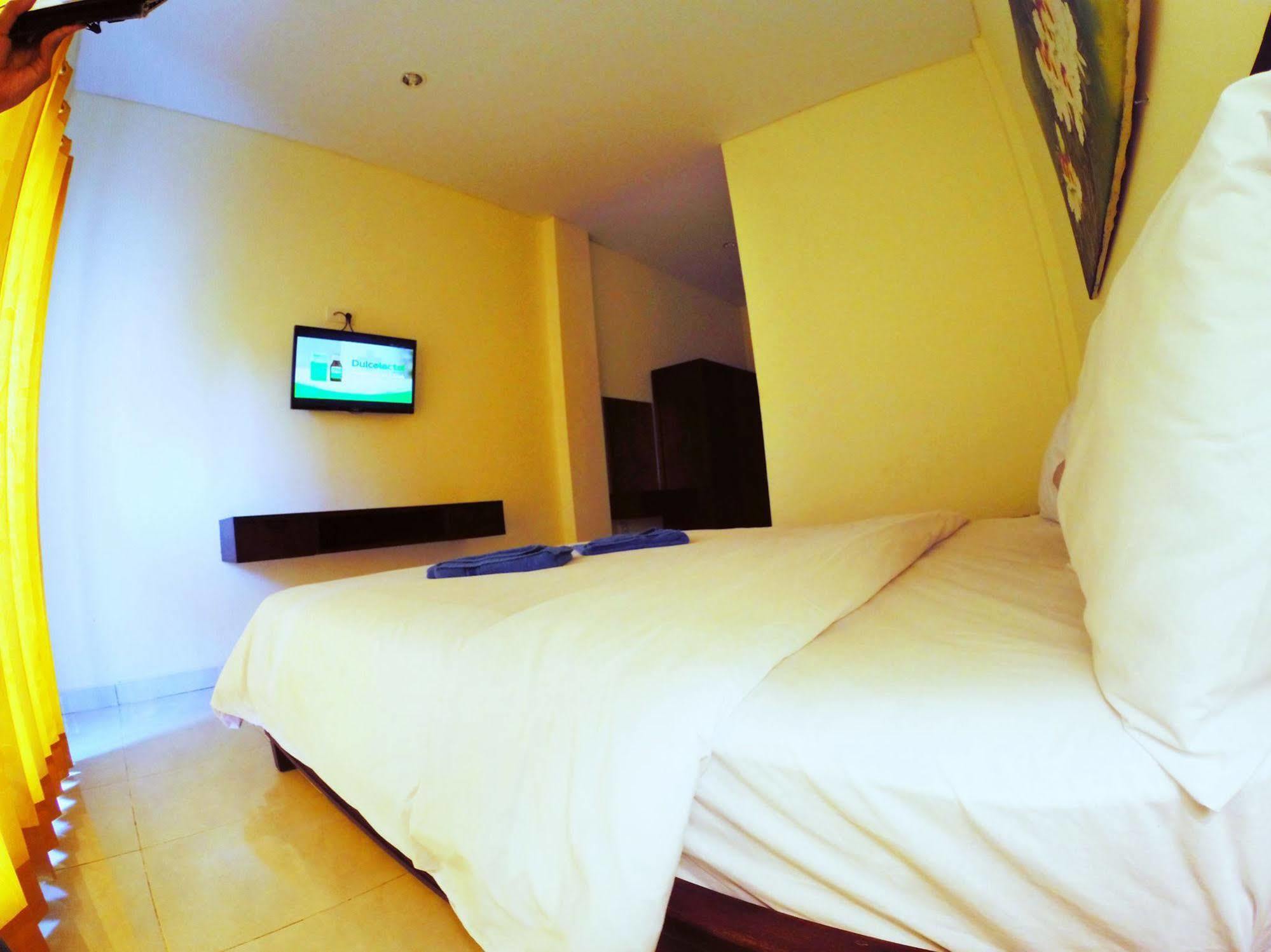 Luckys Guest House Kuta  Bagian luar foto